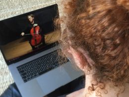 Digitale Konzerte vom Sofa aus - eine Studie